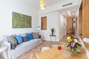 Chandakos 8 Design Apartments