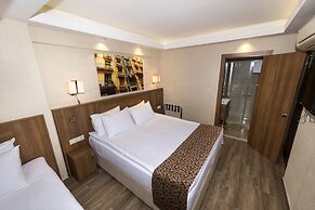 B Guest Hotel