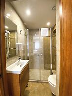 B Guest Hotel