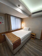 B Guest Hotel