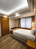B Guest Hotel