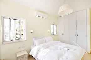 Gordon Beach Luxury PRK Stay at My Place