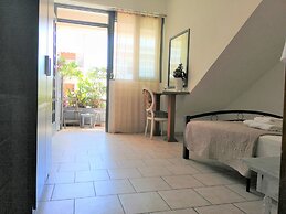 Mini Suites