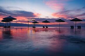 Lovina Beach Club & Resort