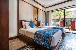 Lovina Beach Club & Resort