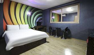 Hotel Lie