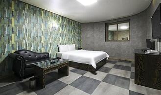 Hotel Lie