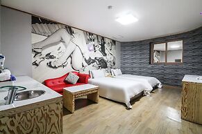 Hotel Lie