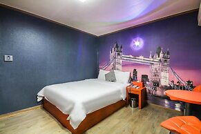Hotel Lie