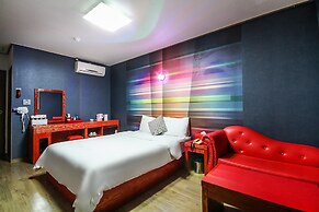 Hotel Lie