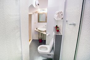 Get Split Luxury Apartment