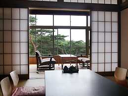 Wakakiryokan