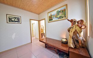 Hillside Plot Inn