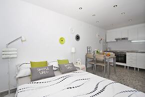 Apartment Shiny Love