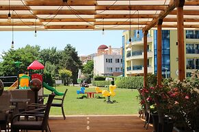 Aparthotel Marina Holiday Club & Spa