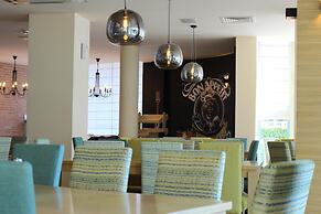 Aparthotel Marina Holiday Club & Spa