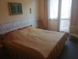 Hotel Hajnal