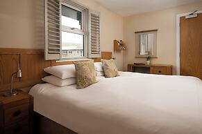 Brown Rigg Guest Rooms