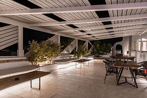 Marvarit Suites
