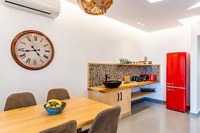 Marvarit Suites
