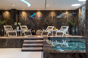 Marvarit Suites