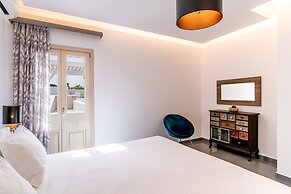 Marvarit Suites
