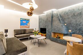 Marvarit Suites