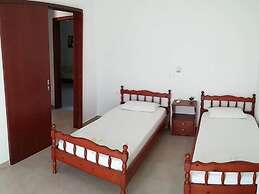 Dora Apartments