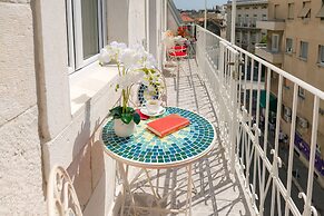 Flos Luxury Rooms