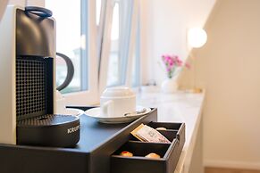 Flos Luxury Rooms