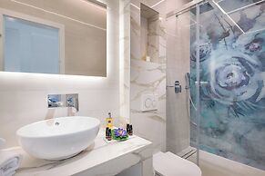 Flos Luxury Rooms