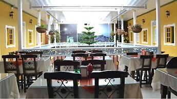 Hotel Sueño Dorado