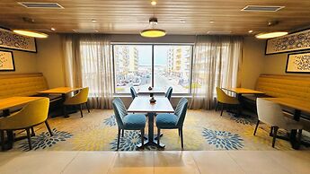 Hampton by Hilton Dubai Al Barsha