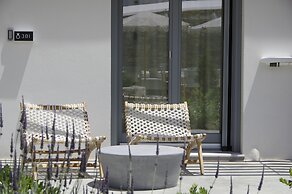 Oro Suites