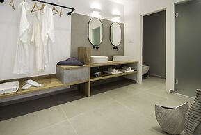 Oro Suites