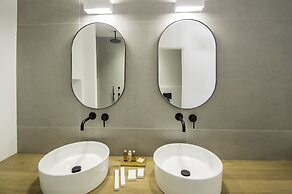Oro Suites
