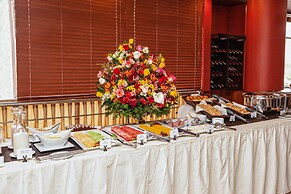El Mirador Hotel