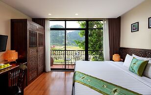 Tam Coc La Montagne Resort & Spa