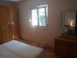 Holiday House