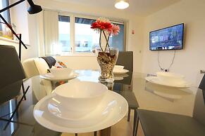 Mailbox Grand Central Prime Apartment- City View