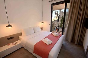 Yerli Otel Alacati