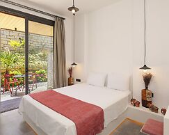 Yerli Otel Alacati