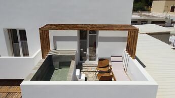 Aellia Hotel & Suites