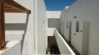 Aellia Hotel & Suites