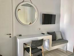 Aellia Hotel & Suites