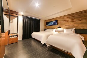 Gray 191 Hotel