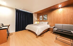Gray 191 Hotel