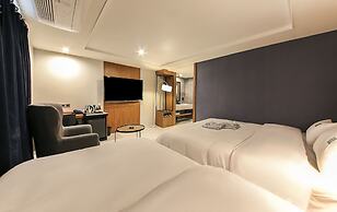 Gray 191 Hotel