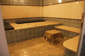 Hotel Royal Jinene