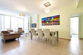 On Gordon Beach-Luxury- Stay at my Place